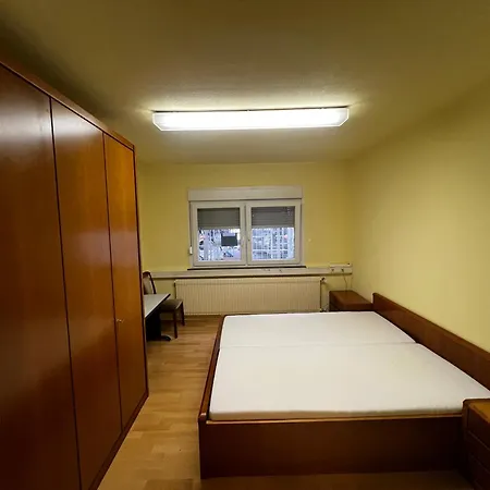بيت ضيافة Tl Gastzimmer فرانكفورت